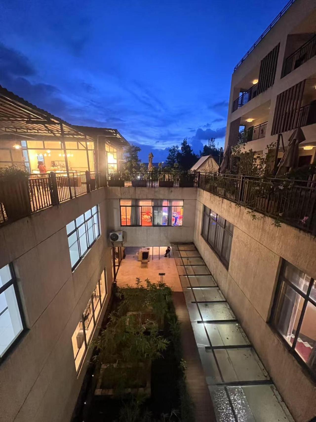 Dmall Hotel Kigali Eksteriør bilde